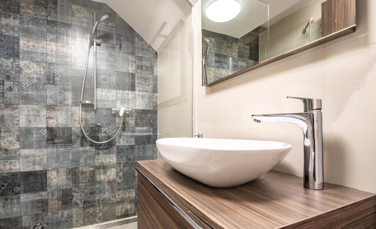 Boutique La Perla Jacuzzi Appartement Murter Buitenkant foto