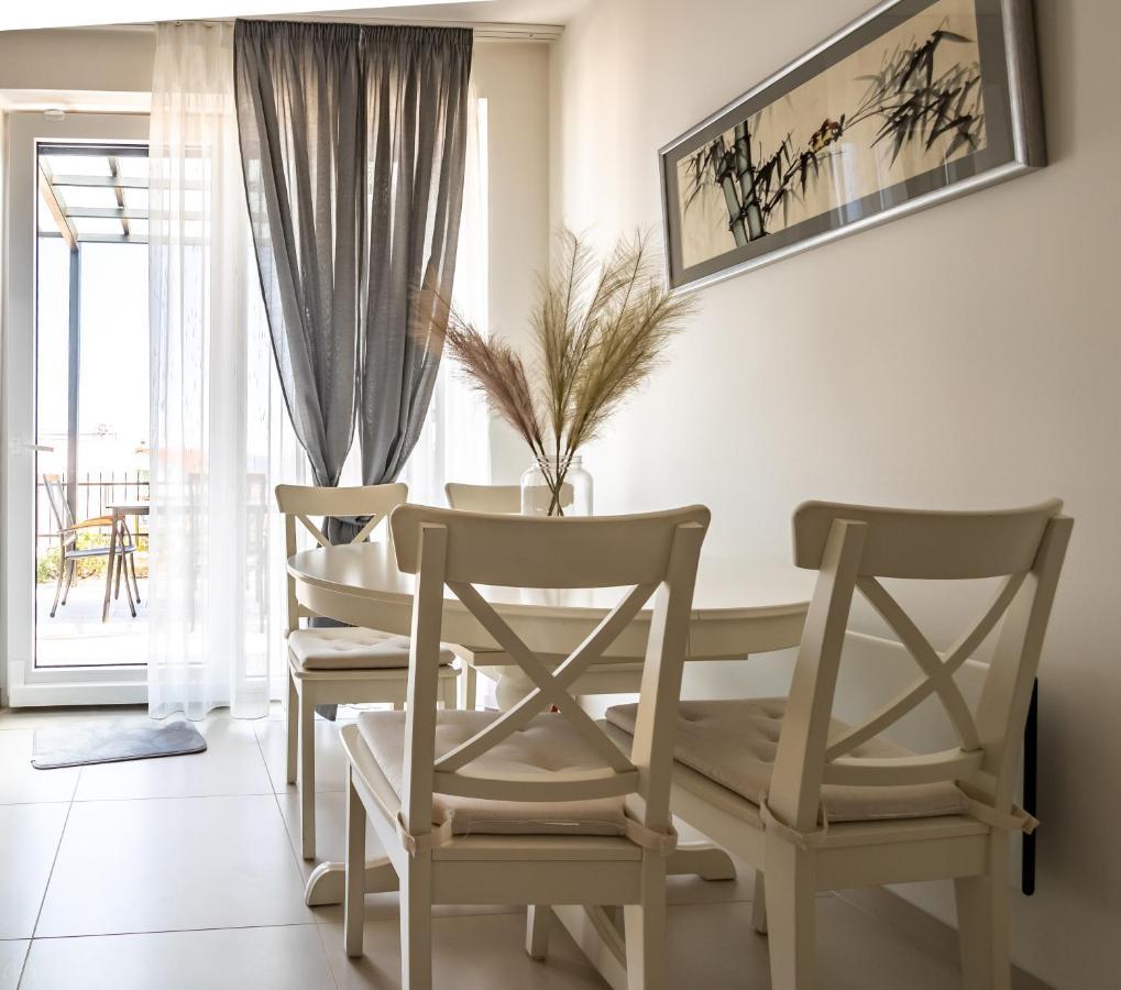 Boutique La Perla Jacuzzi Appartement Murter Buitenkant foto